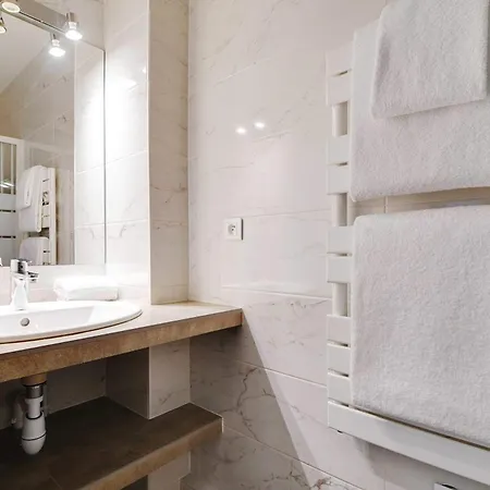 Amazing - 2br 6p - Bastille Apartmán